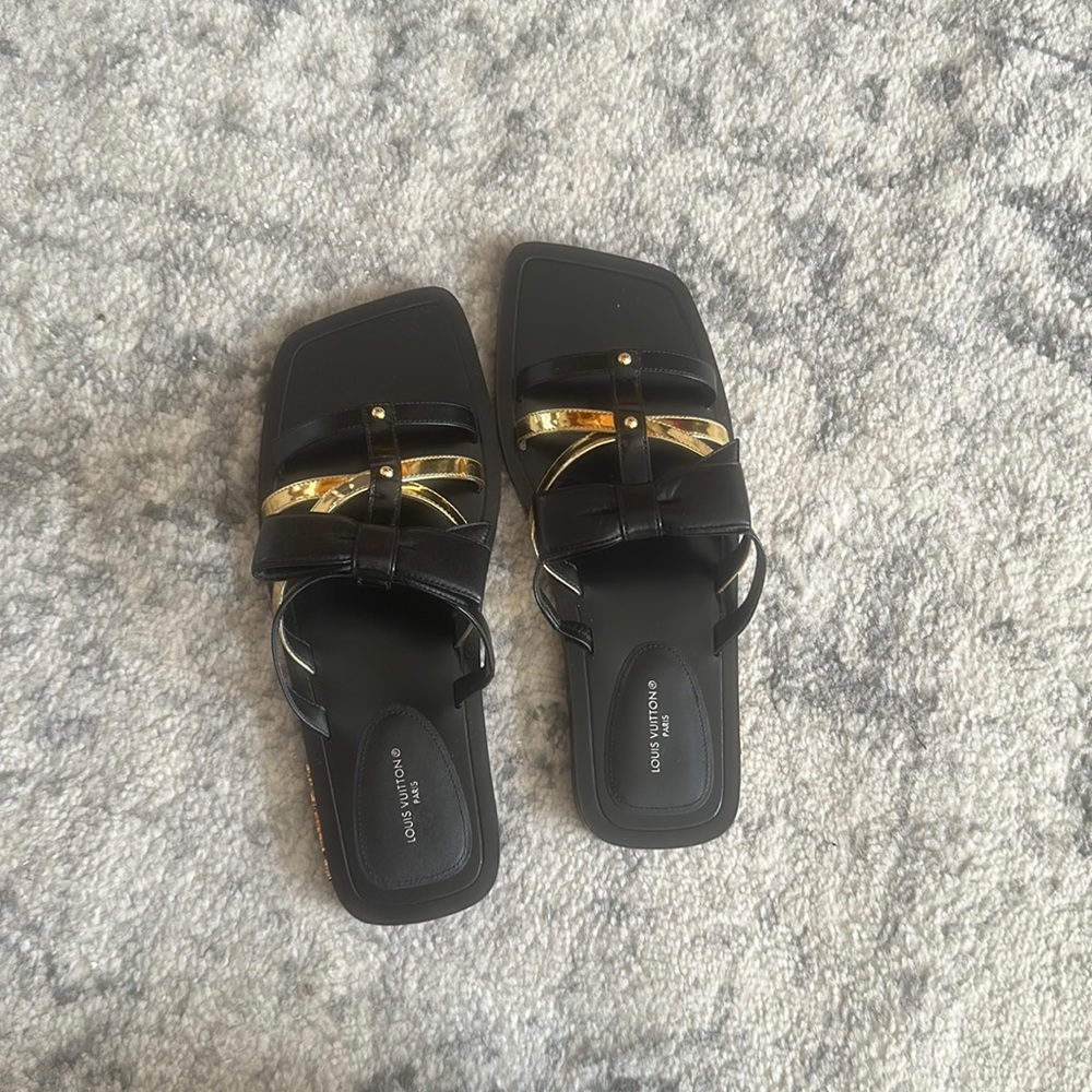 Louis Vuitton Sandals